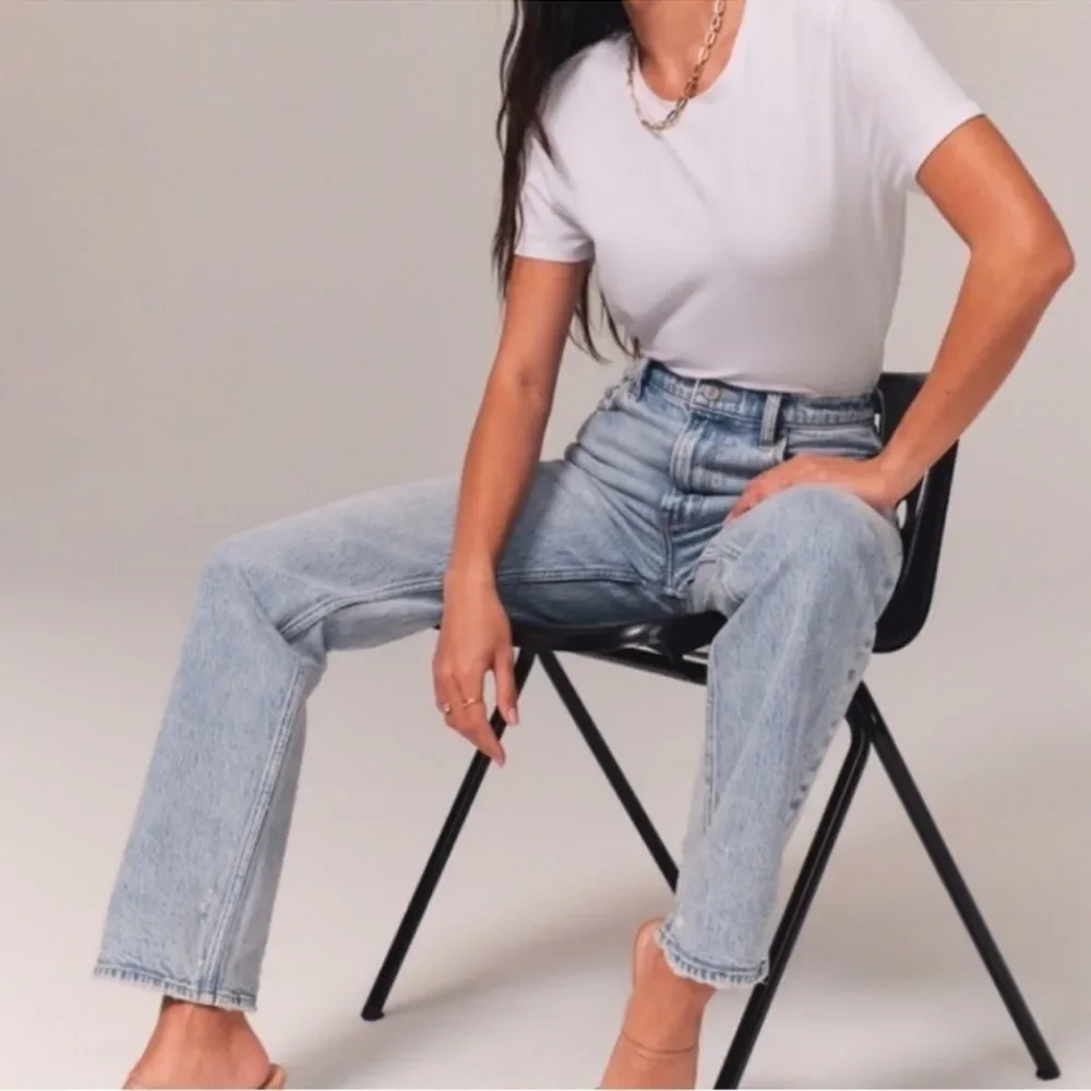 Abercrombie & Fitch Curve Love The 90’s Straight Ultra High Rise Size 25/0 R - Picture 9 of 14